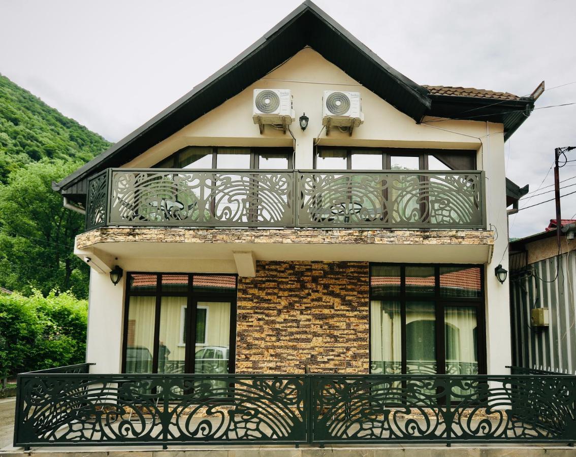 Готель Casa Golopenta Беїле-Херкулане Екстер'єр фото