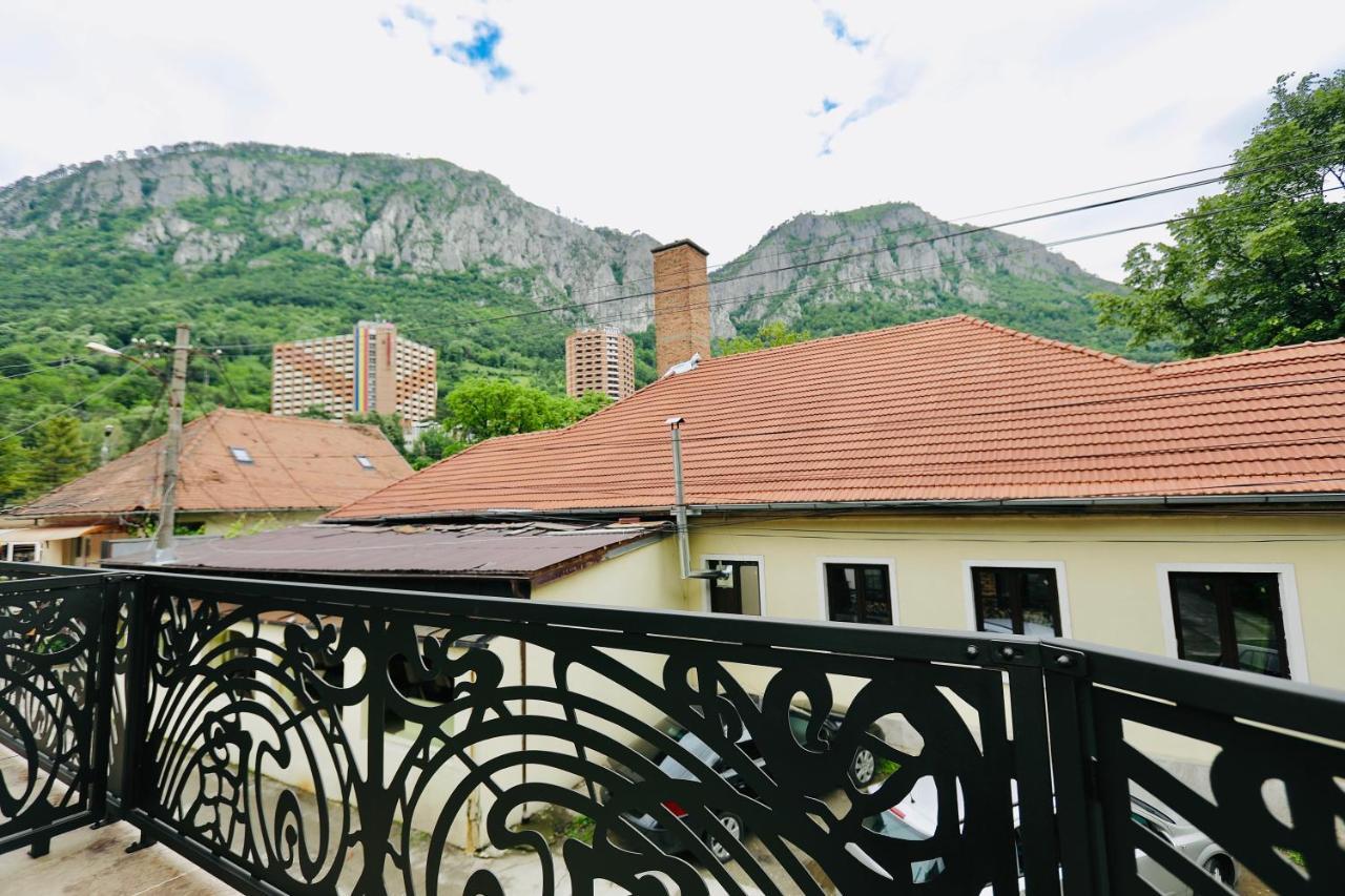 Готель Casa Golopenta Беїле-Херкулане Екстер'єр фото
